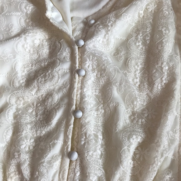 NWT Blu Pepper Lace Shorts Romper. Size Small - Picture 2 of 4